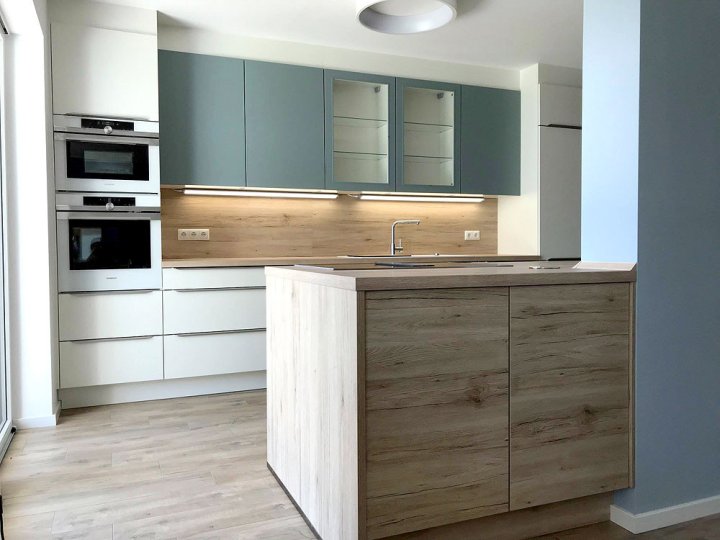 16-bring-farbe-in-deine-designkueche-7